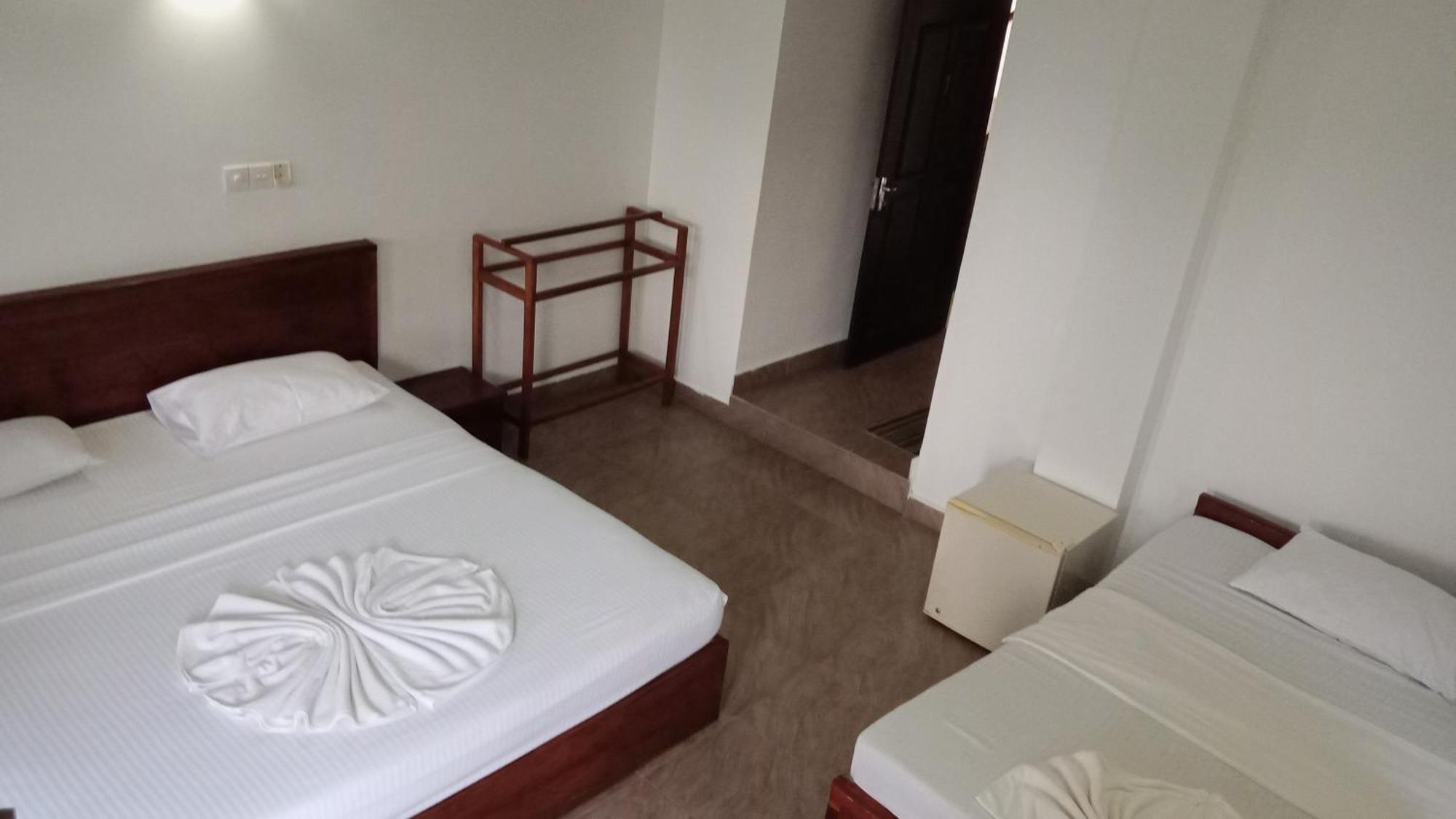 Wave Beach Resort Unawatuna Ruang foto