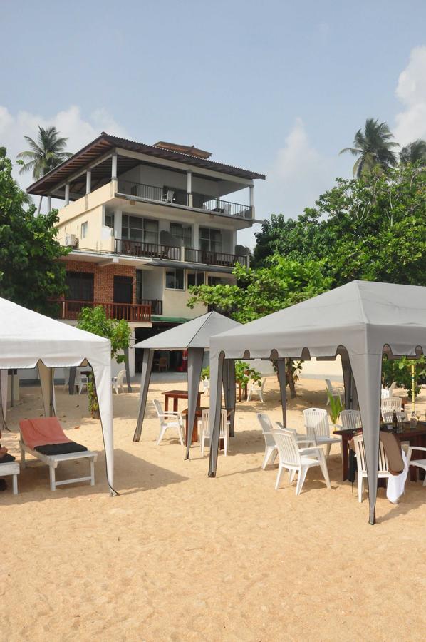 Wave Beach Resort Unawatuna Bagian luar foto